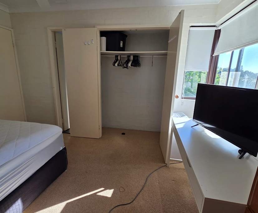 $300, Flatshare, 2 bathrooms, East Victoria Park WA 6101