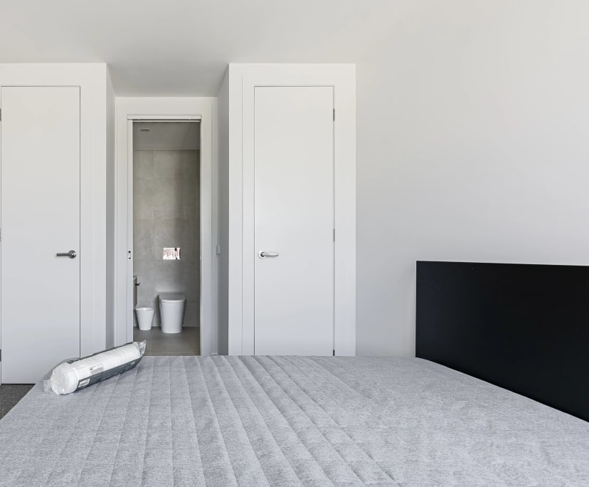 $230, Share-house, 3 bathrooms, Fraser Rise VIC 3336