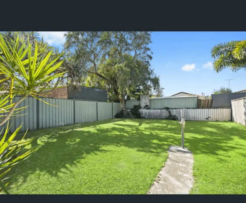 $333, Share-house, 3 bathrooms, Miami QLD 4220