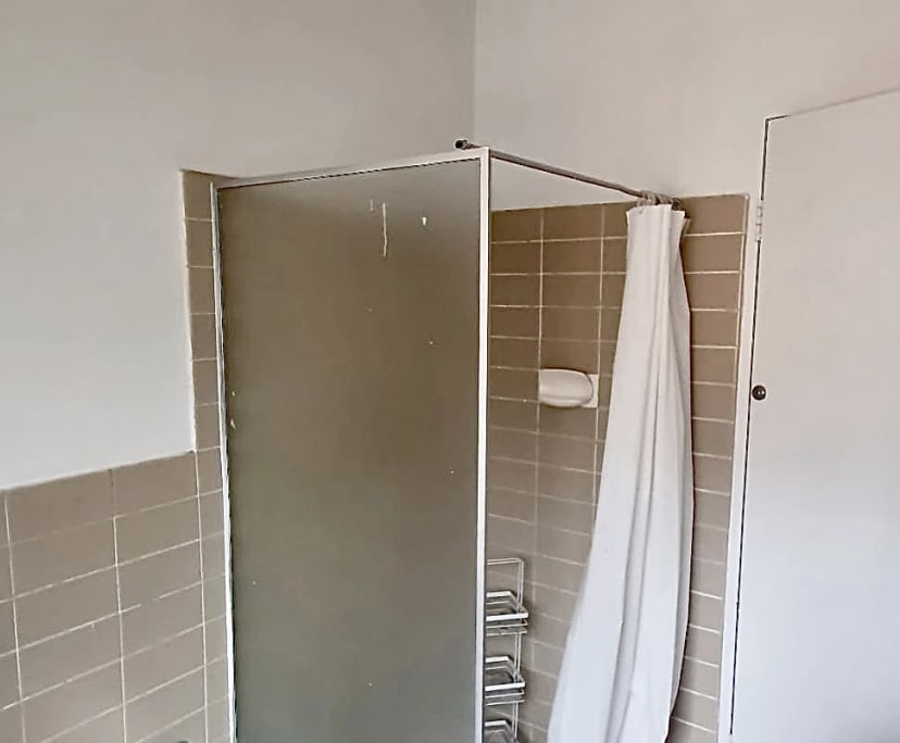 $800, Whole-property, 2 bathrooms, Kensington NSW 2033