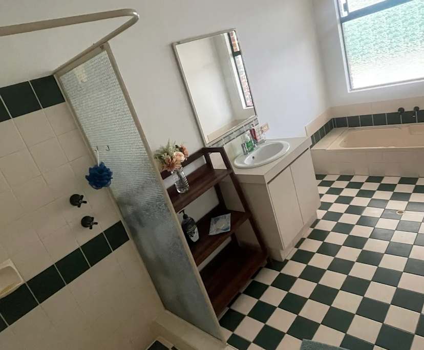 $270, Share-house, 4 bathrooms, Kenwick WA 6107