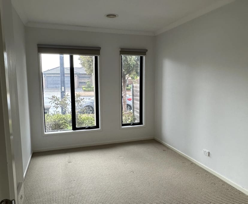 $550, Share-house, 3 bathrooms, Fraser Rise VIC 3336