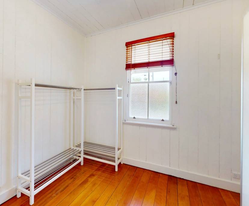 Unfurnished room in a share house
