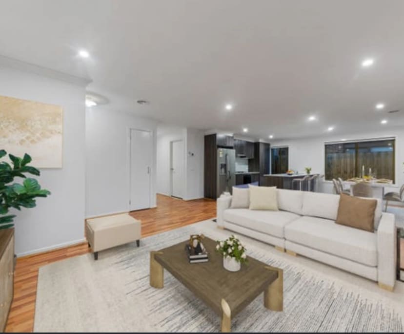 $280, Share-house, 3 bathrooms, Pakenham VIC 3810