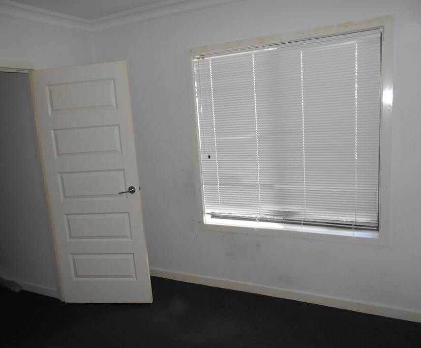 Unfurnished room with own bathroom