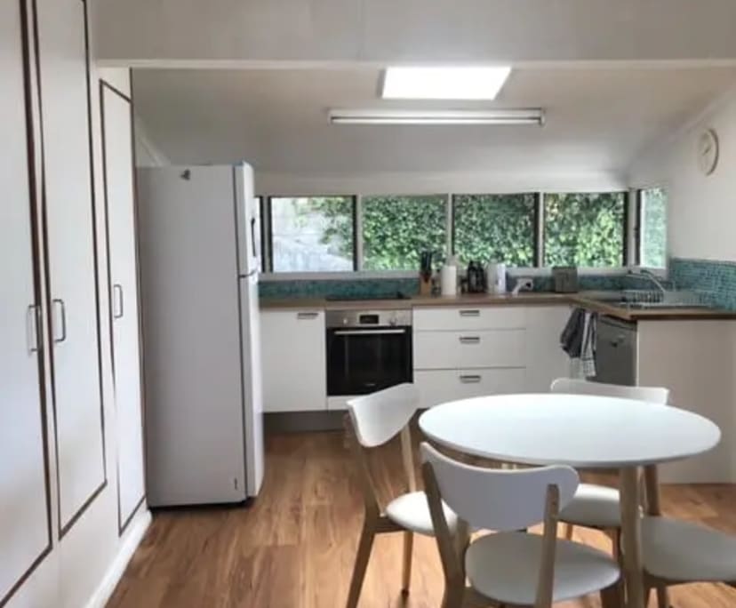 Room in a share house