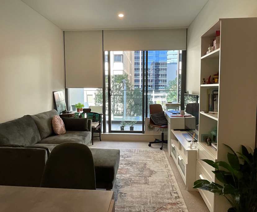 Furnished room in a flatshare