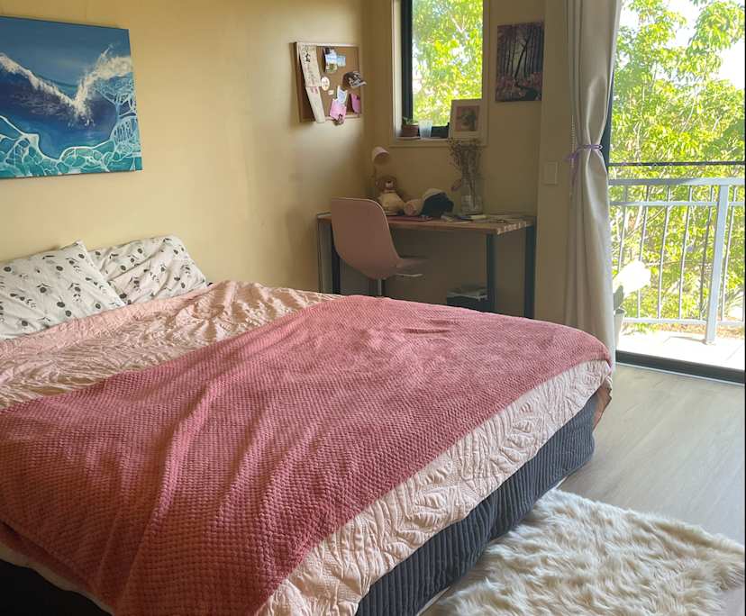 Furnished room with ensuite in a share house