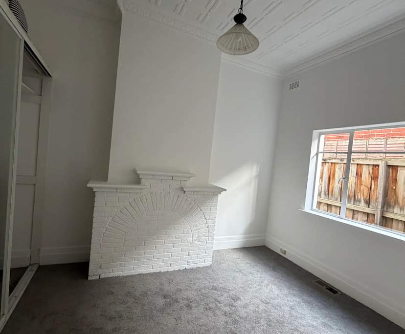 $350, Share-house, 2 bathrooms, Saint Kilda East VIC 3183