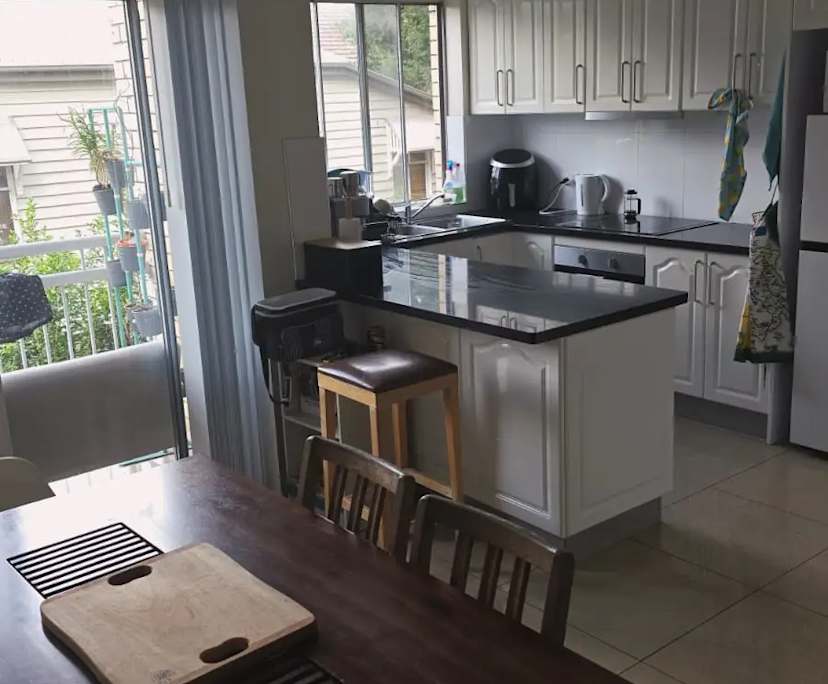 $320, Flatshare, 2 bathrooms, Ascot QLD 4007