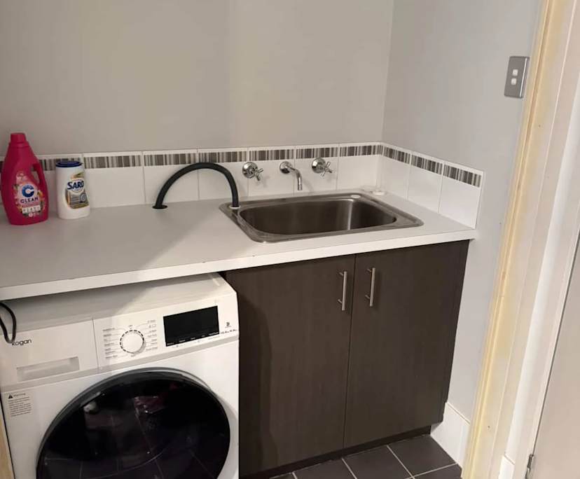 $300, Share-house, 2 bathrooms, Butler WA 6036