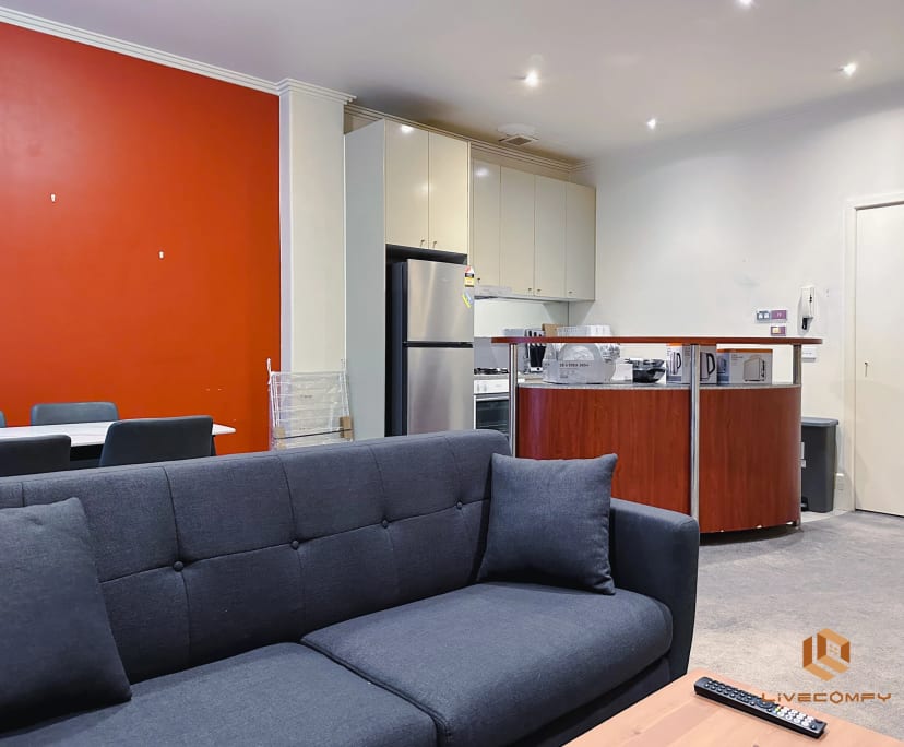 Furnished room in a flatshare