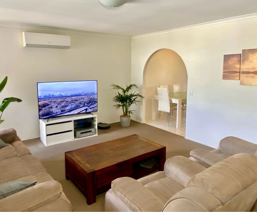 Room in a share house