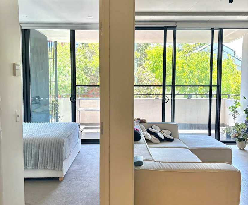 $800, 1-bed, 1 bathroom, Beaconsfield NSW 2015