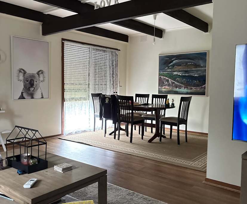 Room in a share house