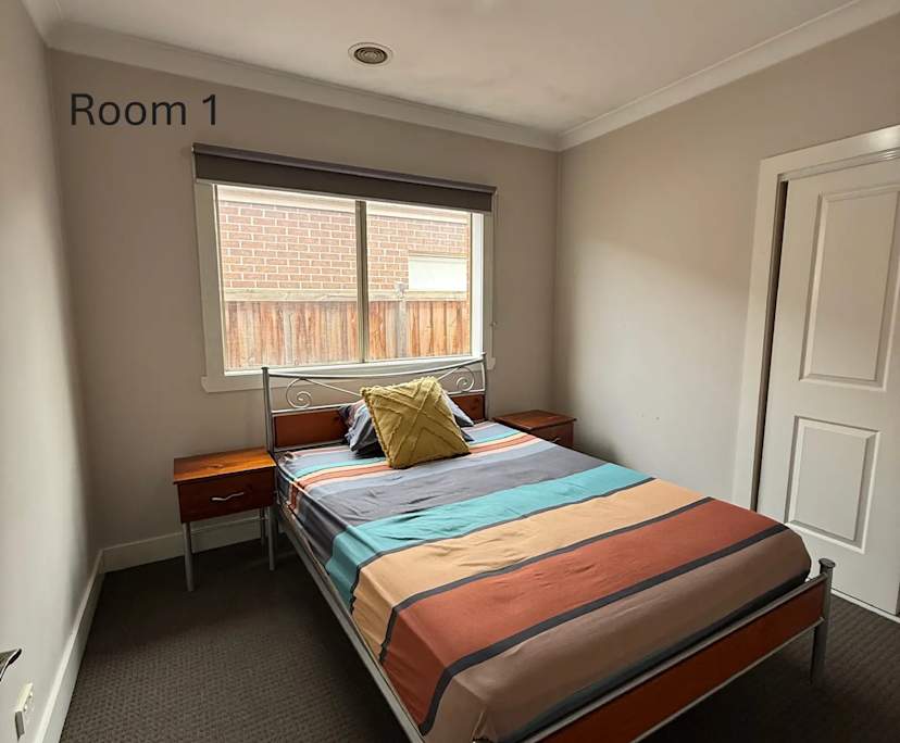 Furnished room in a share house