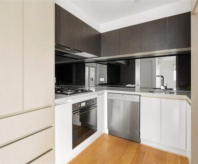 $290, Flatshare, 2 bathrooms, Ormond VIC 3204