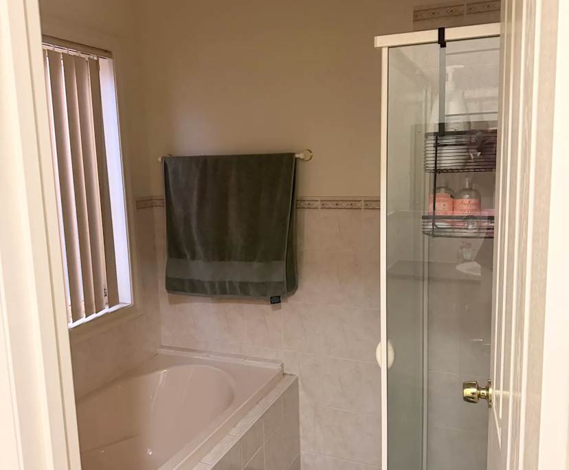 $240, Share-house, 3 bathrooms, Mawson Lakes SA 5095