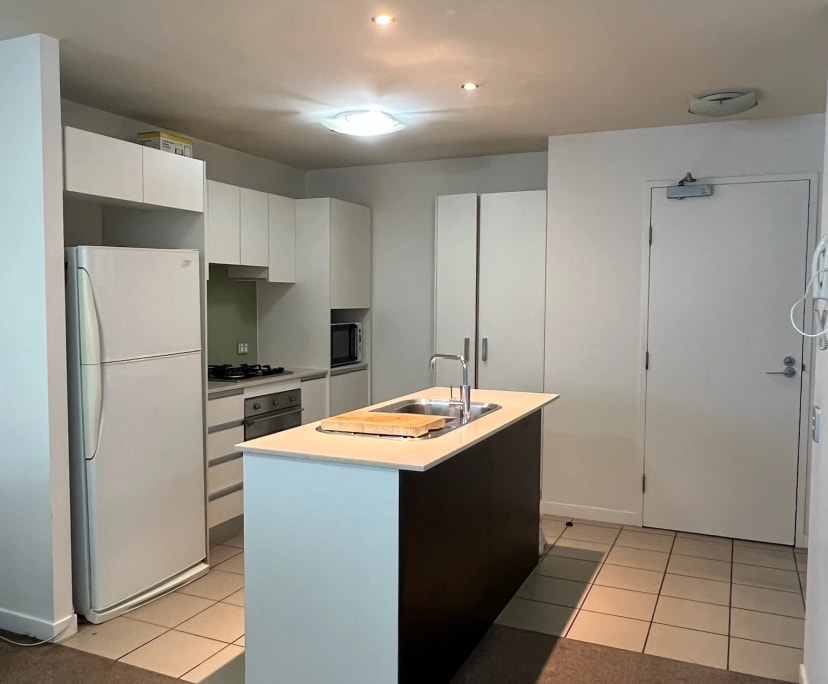 $245, Flatshare, 3 bathrooms, Brisbane City QLD 4000