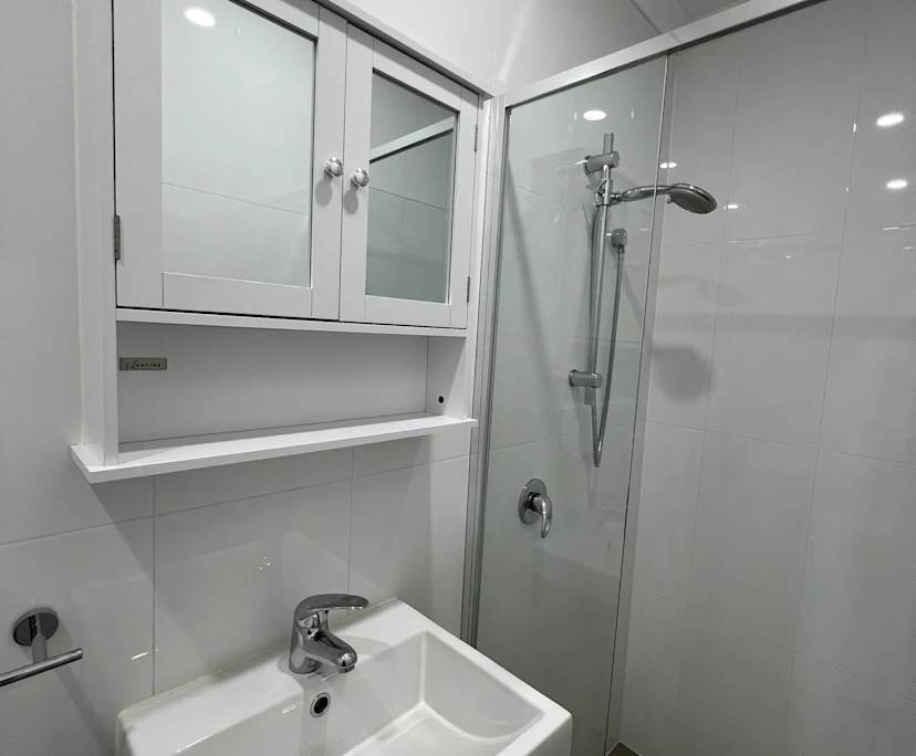 Furnished room with own bathroom