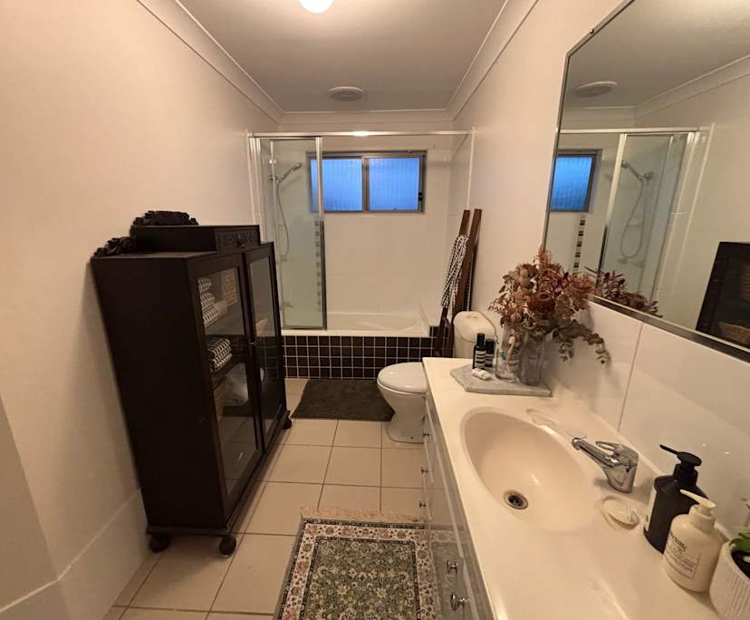 $300, Flatshare, 3 bathrooms, Enoggera QLD 4051