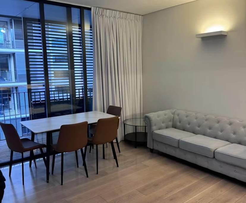 $950, 1-bed, 1 bathroom, Chippendale NSW 2008