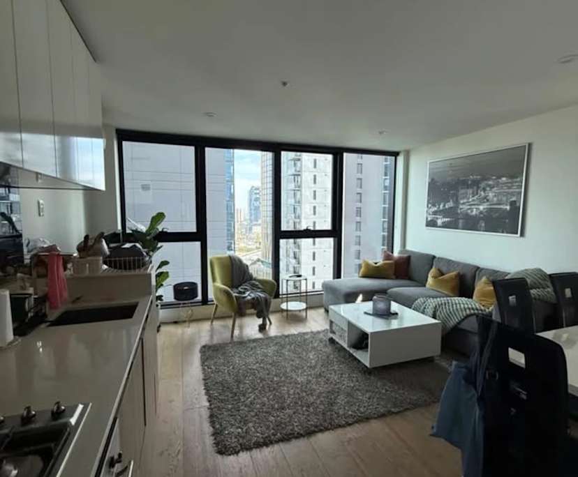 Furnished room in a flatshare
