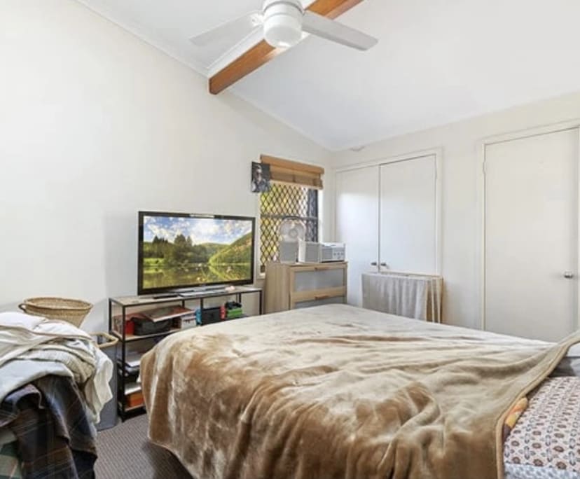 Unfurnished room in a share house