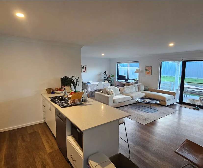 $190, Share-house, 3 bathrooms, Old Bar NSW 2430