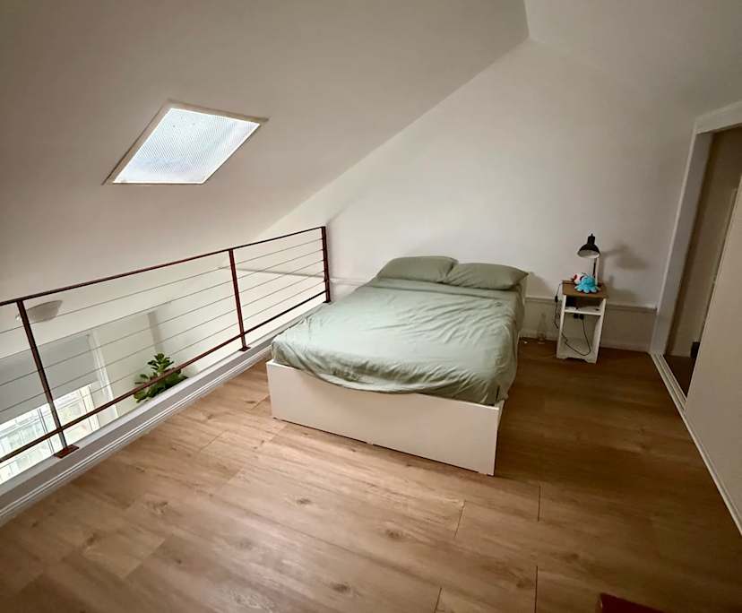 Furnished room studio flat for rent