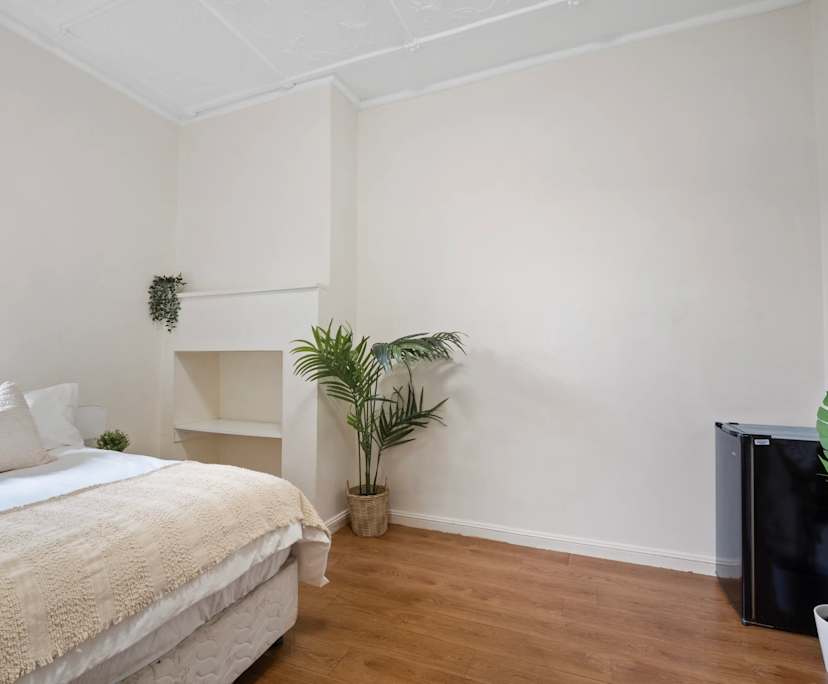 $330, Flatshare, 6 bathrooms, Petersham NSW 2049