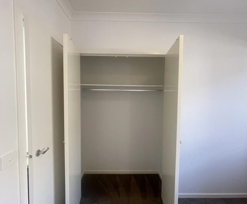 $235, Share-house, 4 bathrooms, Point Cook VIC 3030