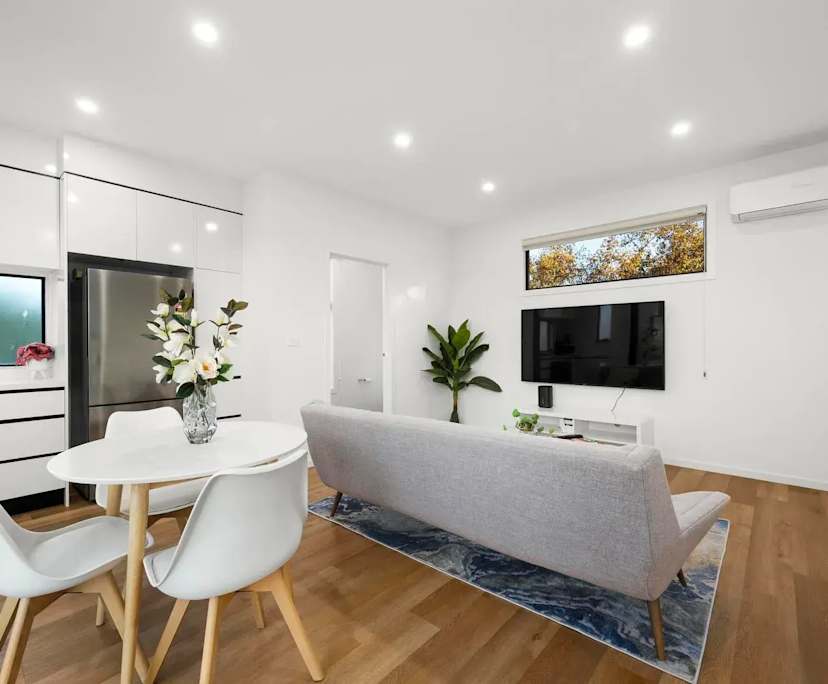 $350, Share-house, 3 bathrooms, Flemington VIC 3031