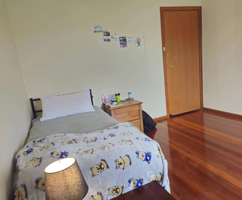 Room in a share house