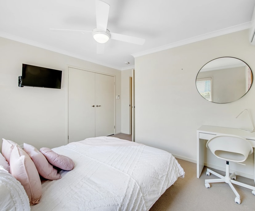 $390, Share-house, 5 bathrooms, Redbank Plains QLD 4301