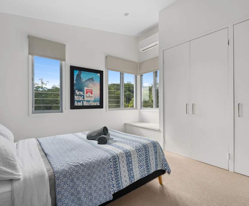 Furnished room in a share house