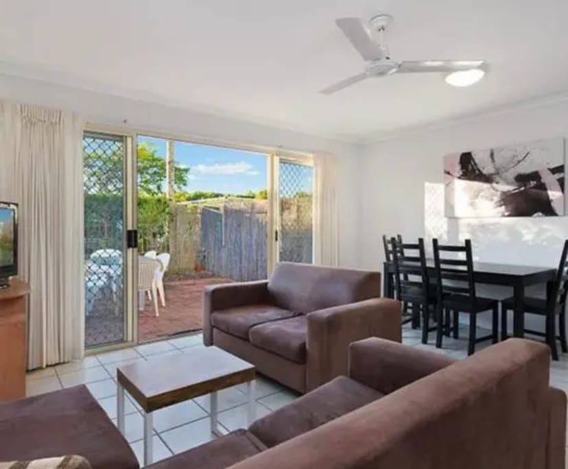 Furnished room in a flatshare