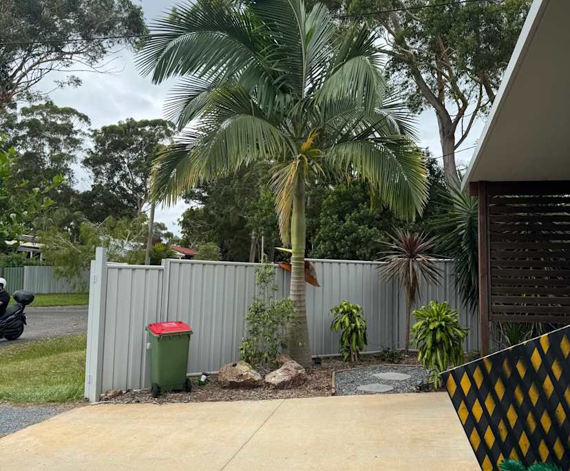 $350, Share-house, 2 bathrooms, Russell Island QLD 4184