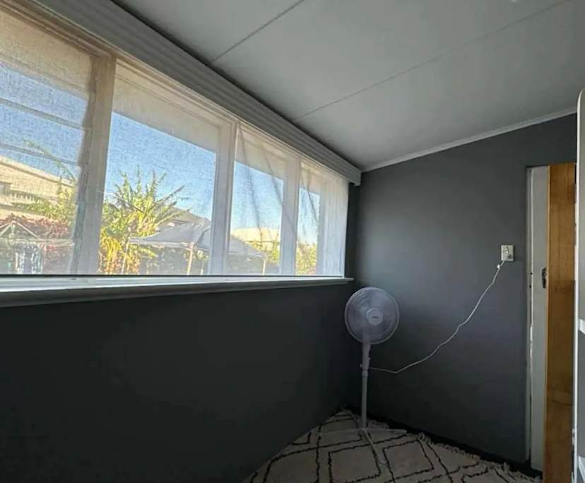 $300, Share-house, 4 bathrooms, Coogee WA 6166