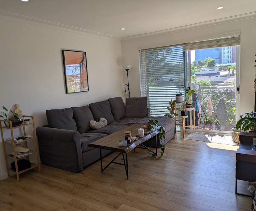 Whole property with 2 rooms for rent