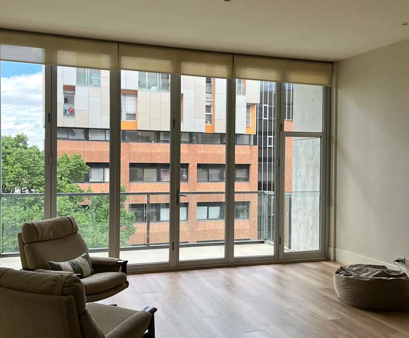 Unfurnished room in a flatshare