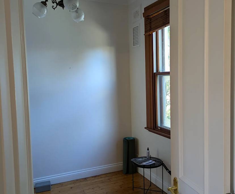 Unfurnished room with ensuite in a flatshare