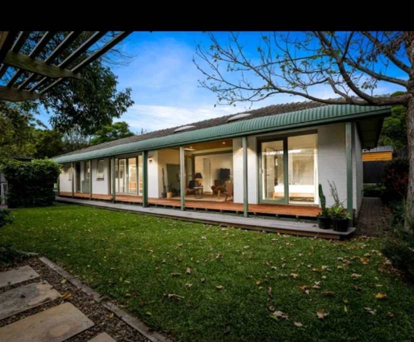 Furnished room in a share house