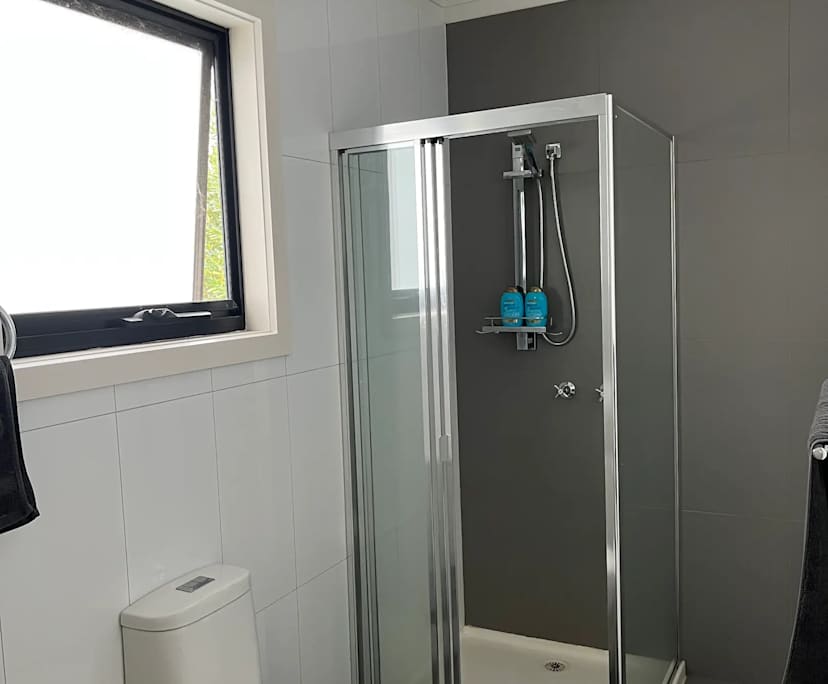 $250, Share-house, 3 bathrooms, Reservoir VIC 3073