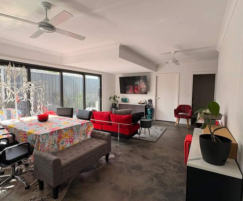 $240, Share-house, 3 bathrooms, Laverton VIC 3028