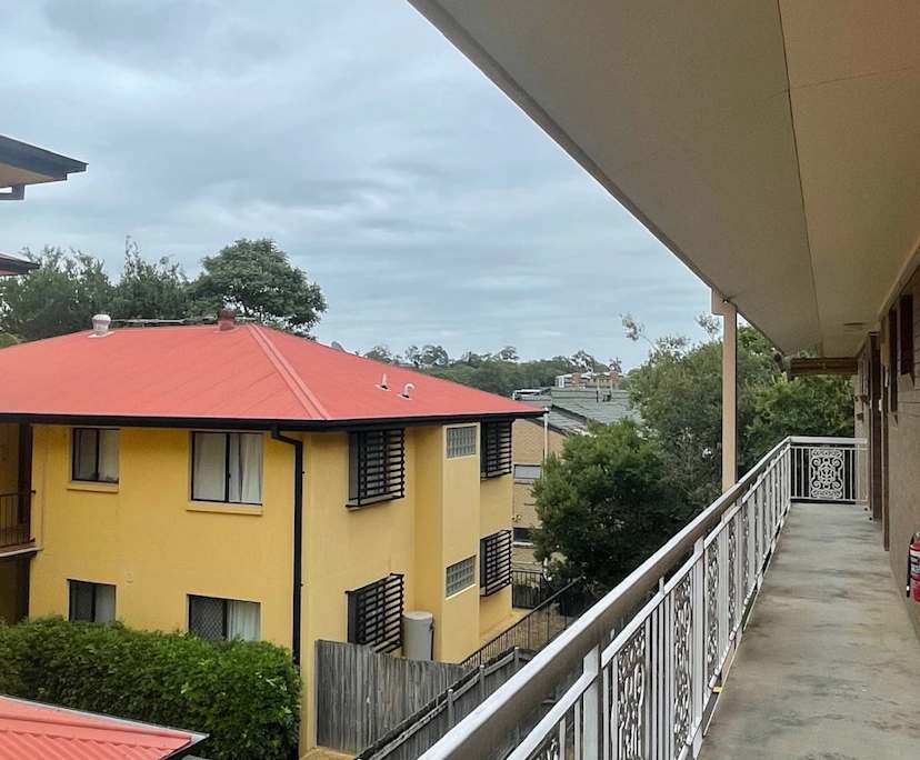 $300, Flatshare, 2 bathrooms, Saint Lucia QLD 4067