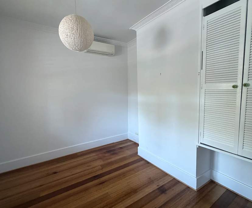 Unfurnished room in a share house