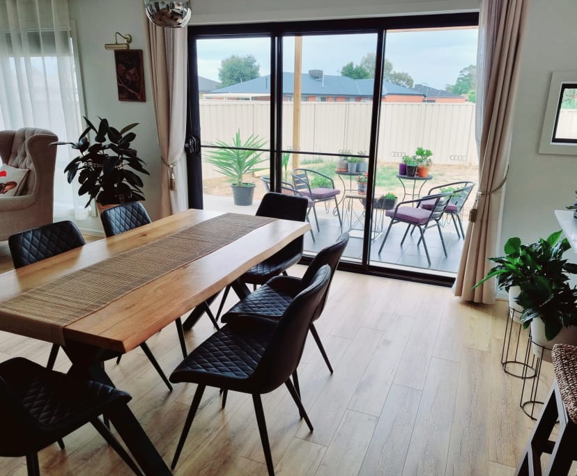 $275, Homestay, 5 bathrooms, Shepparton VIC 3630
