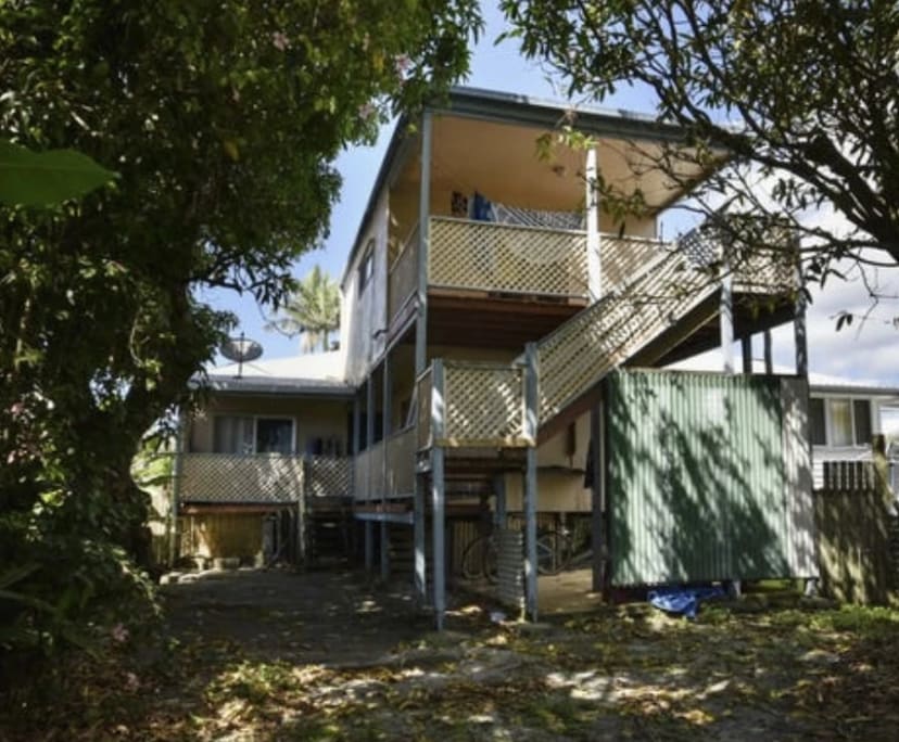 Room for Rent in Moffat Beach, Sunshine Coast 220...