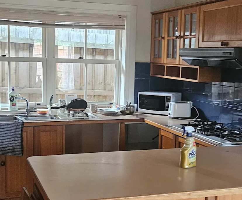 $250, Share-house, 6 bathrooms, Camberwell VIC 3124